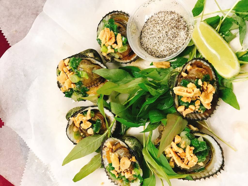 Captain T Seafood | restaurant | 10815 Beechnut St #107, Houston, TX 77072, USA | 3467742746 OR +1 346-774-2746