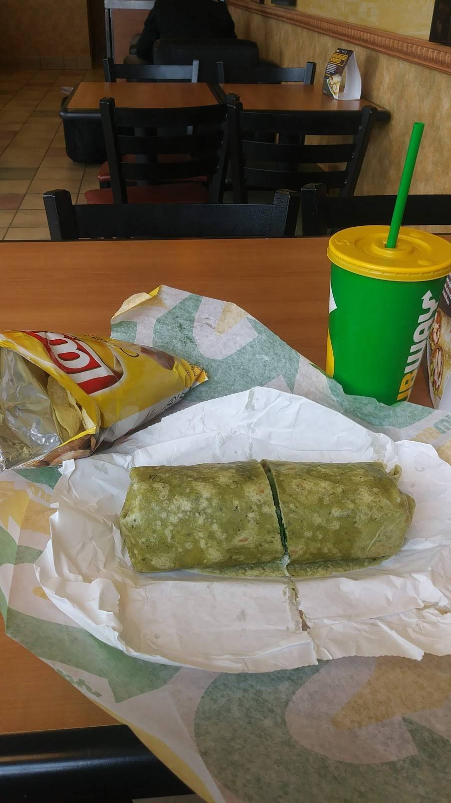 Subway | restaurant | 2181 N Meridian St, Indianapolis, IN 46202, USA | 3176027057 OR +1 317-602-7057