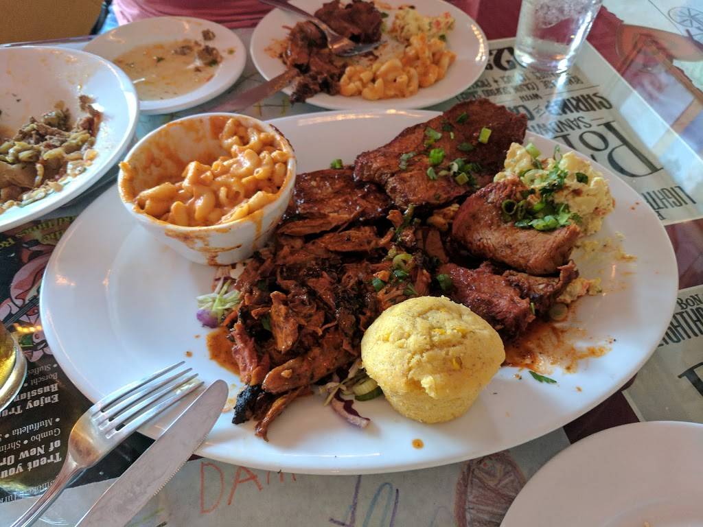 Bon Ton LRoys Lighthouse Smokehouse | restaurant | 794 Lighthouse Ave, Monterey, CA 93940, USA | 8313756958 OR +1 831-375-6958