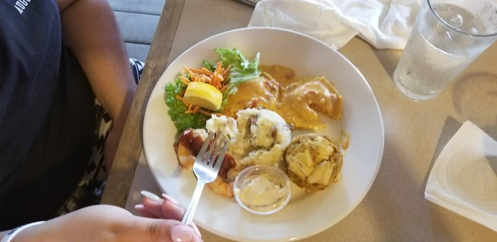 Backfin Blue Cafe | restaurant | 2913 Beach Blvd S, Gulfport, FL 33707, USA | 7273432583 OR +1 727-343-2583