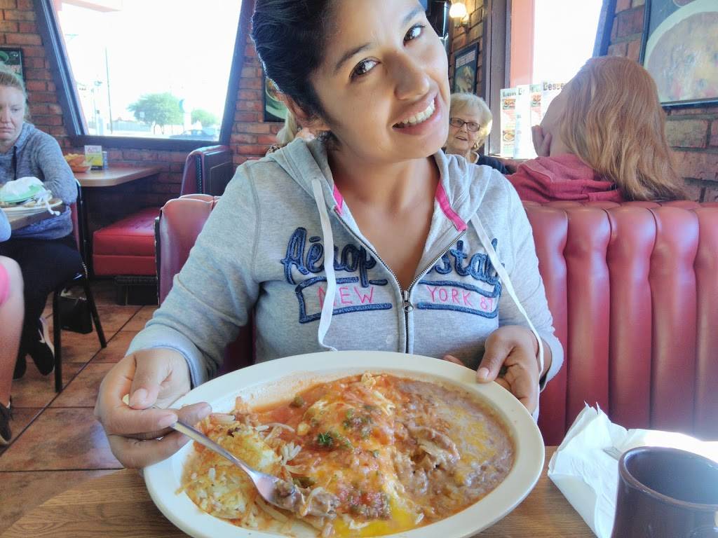 Tejas Cafe | restaurant | 9757 Dyer St, El Paso, TX 79924, USA | 9157551220 OR +1 915-755-1220
