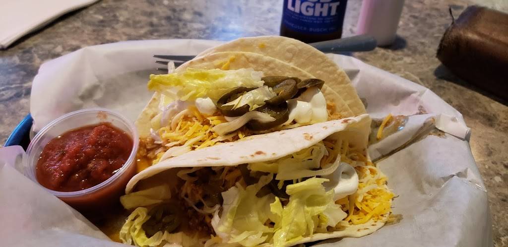 Big Os | restaurant | 2001 Hildebrand St, Madison, IL 62060, USA | 6185937629 OR +1 618-593-7629