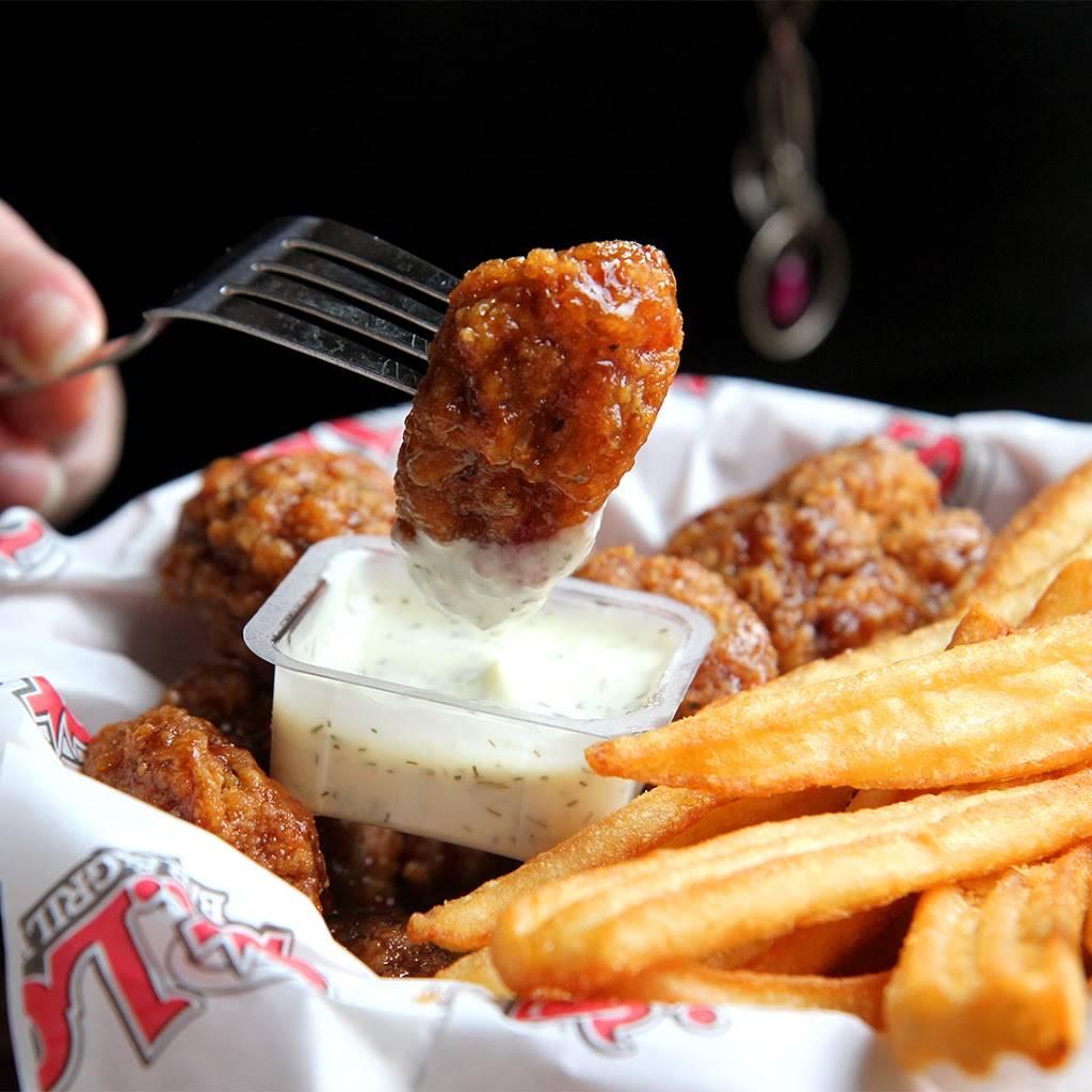 St. Louis Bar & Grill | restaurant | 30 45th St S, Wasaga Beach, ON L9Z 0A6, Canada | 7053521491 OR +1 705-352-1491