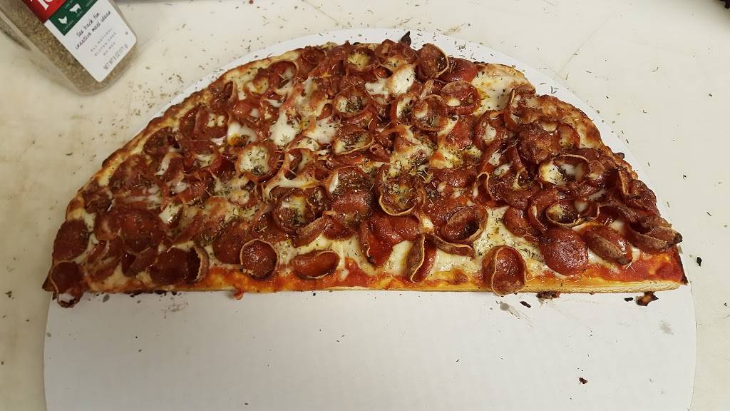 Mill Dam Corner Grill | restaurant | 9547, 3982 National Rd SE, Hebron, OH 43025, USA | 7409283567 OR +1 740-928-3567