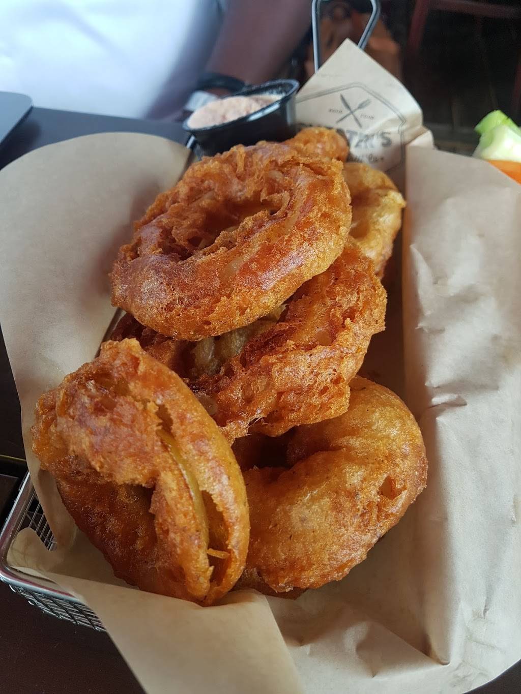 Chesters Bar & Grill Co. | restaurant | 672 Goderich St, Port Elgin, ON N0H 2C0, Canada | 2264532141 OR +1 226-453-2141