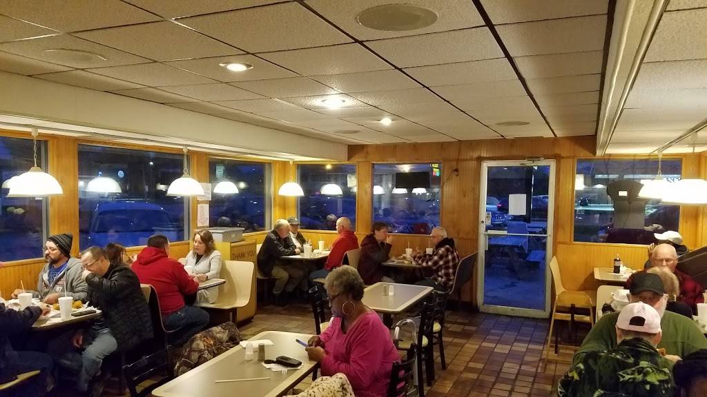 Chicken Coop Inc | restaurant | 712 S Main St, Watervliet, MI 49098, USA | 2694634848 OR +1 269-463-4848