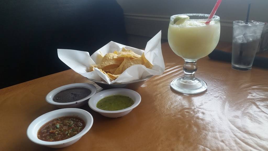 Marios Mexican and Salvadorian Restaurant | restaurant | 5404 Lemmon Ave, Dallas, TX 75209, USA | 2145999744 OR +1 214-599-9744