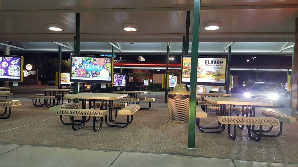 Sonic Drive-In | restaurant | 1202 N, US-377, Roanoke, TX 76262, USA | 8174914848 OR +1 817-491-4848