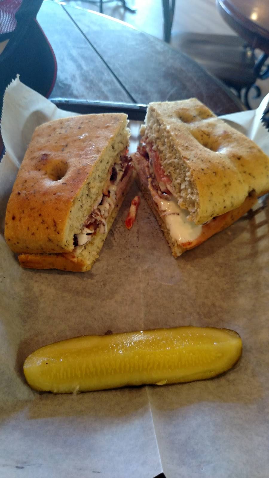 Rolling Pin | restaurant | 104 Market St, Glasgow, MO 65254, USA | 6603380800 OR +1 660-338-0800