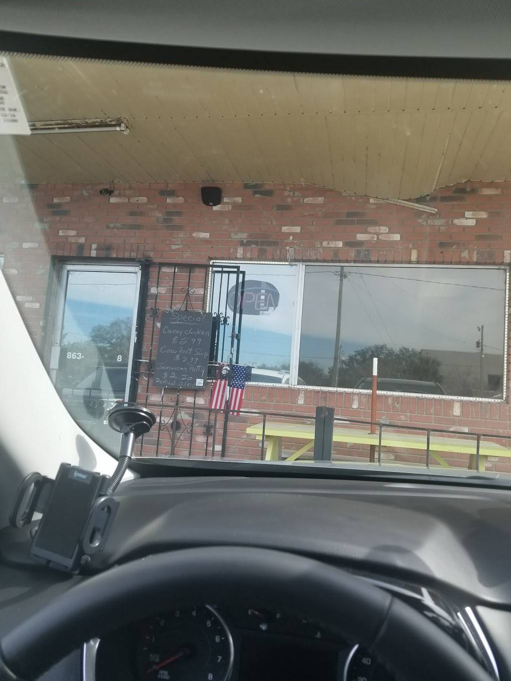 VYBEZ JAMAICAN RESTAURANT | restaurant | 1412 1st St N, Winter Haven, FL 33881, USA | 8632297390 OR +1 863-229-7390