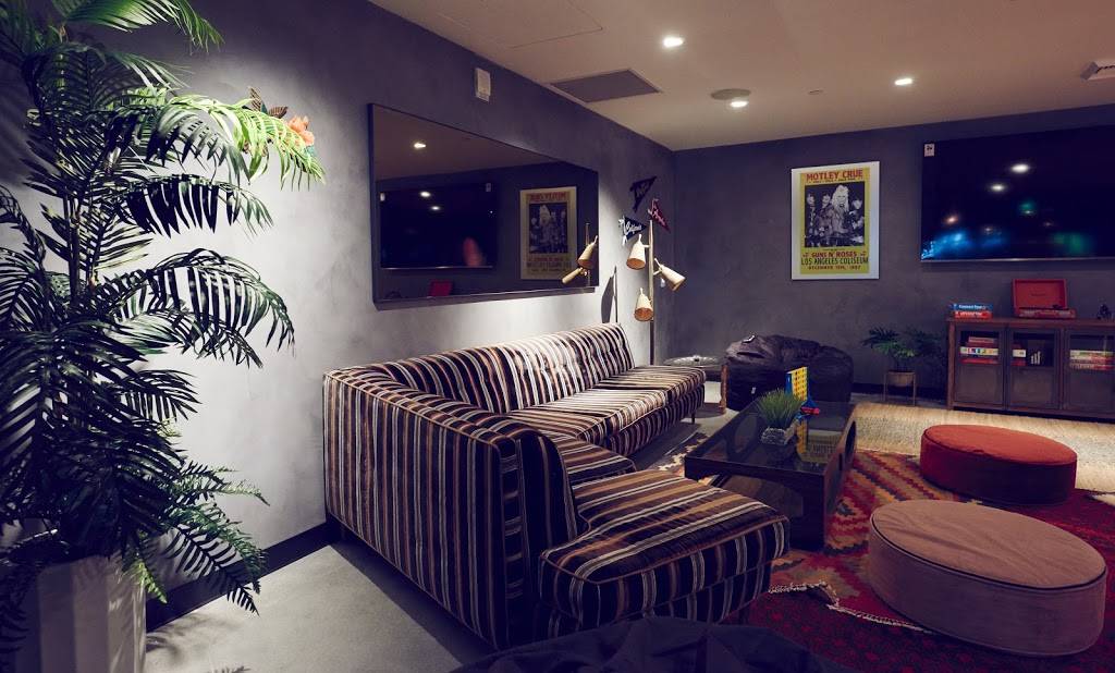 Free Play | restaurant | 3939 S Figueroa St, Los Angeles, CA 90037, USA | 2134199481 OR +1 213-419-9481