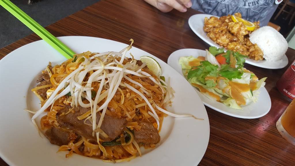 Thai Thai Restaurant | restaurant | 1731 Greenville Ave, Dallas, TX 75206, USA | 2148289795 OR +1 214-828-9795