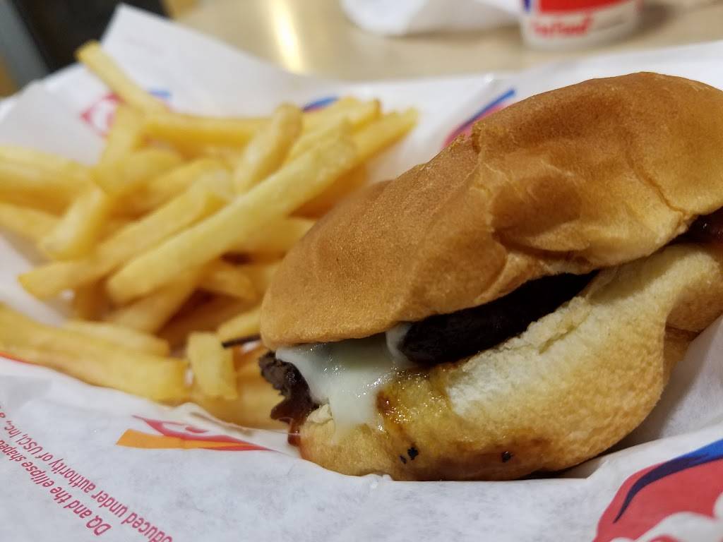 Dairy Queen Grill & Chill | restaurant | 9917 W 133rd Ave, Cedar Lake, IN 46303, USA | 2193745888 OR +1 219-374-5888