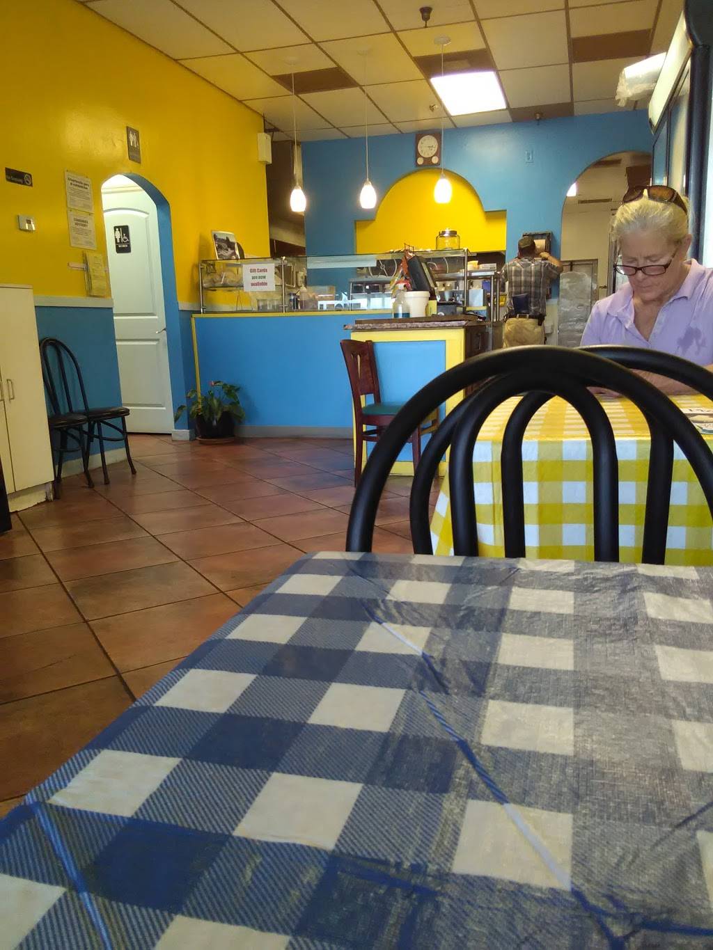 Calzone Jacks | meal takeaway | 2215 Winkler Ave, Fort Myers, FL 33901, USA | 2393374646 OR +1 239-337-4646