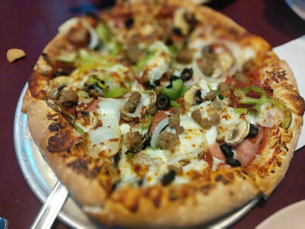 B Cs Pizza & Beer | restaurant | 1315 Shaw Ave, Clovis, CA 93612, USA | 5592977800 OR +1 559-297-7800