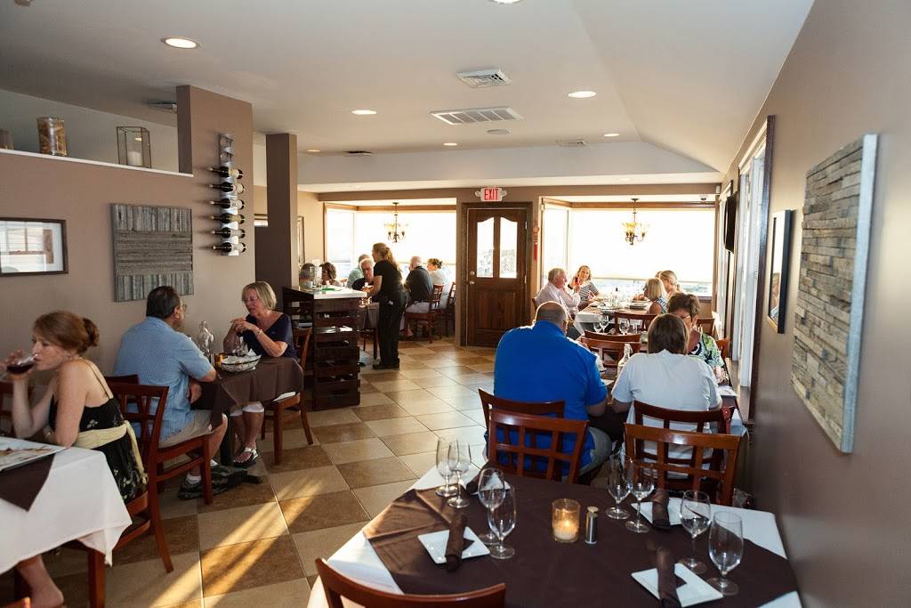 Dune 18 Restaurant | meal takeaway | 1916 Long Beach Blvd, Ship Bottom, NJ 08008, USA | 6094943354 OR +1 609-494-3354