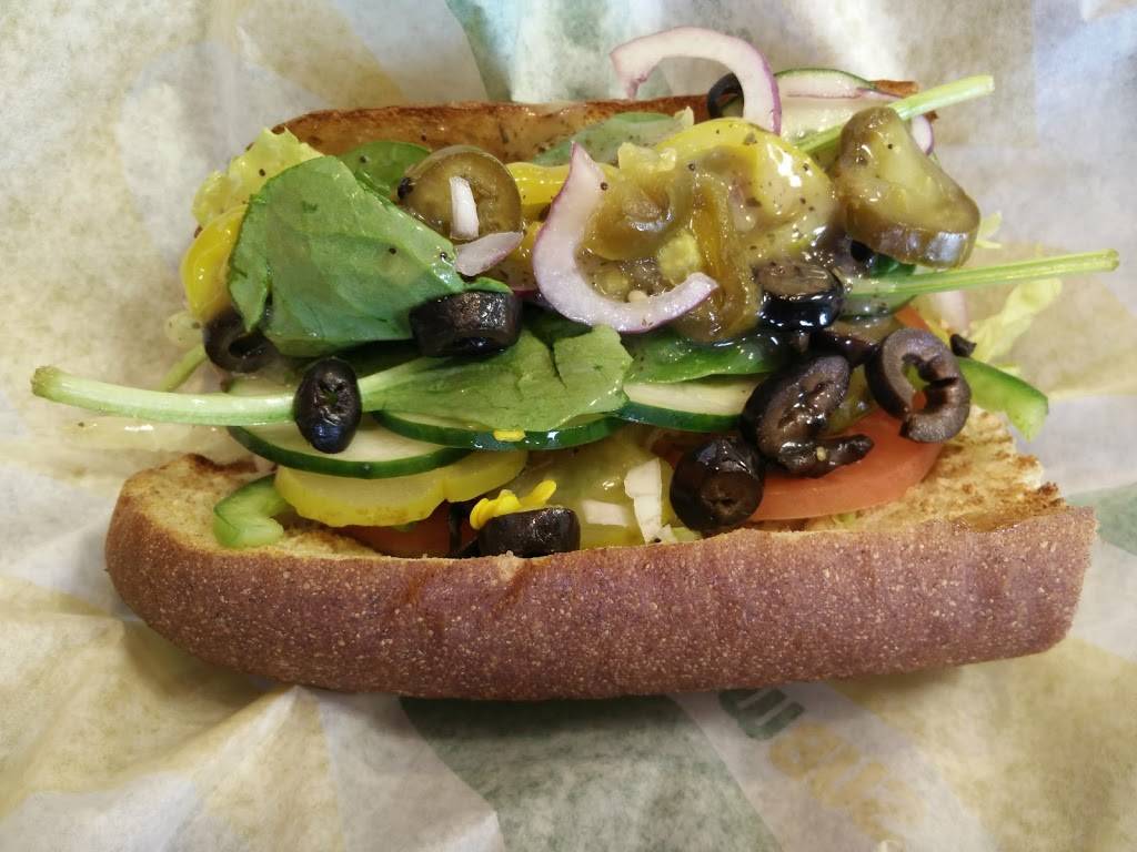 Subway | restaurant | 1018 W State Rd 434, Longwood, FL 32750, USA | 4073397827 OR +1 407-339-7827