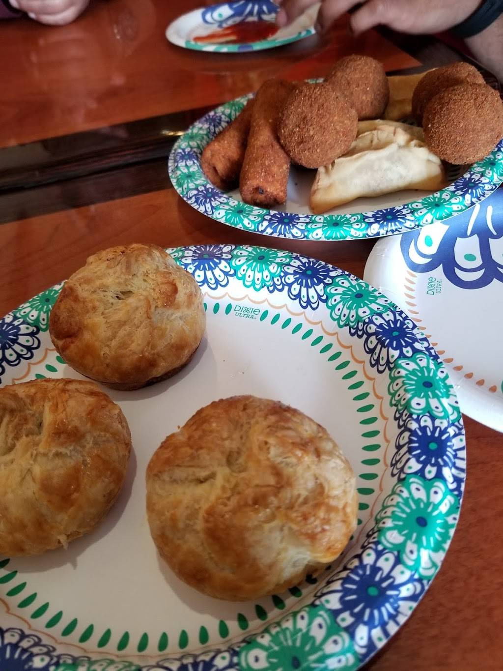 Apey Kade Restaurant | restaurant | 19662 Ventura Blvd, Tarzana, CA 91356, USA | 8186097683 OR +1 818-609-7683