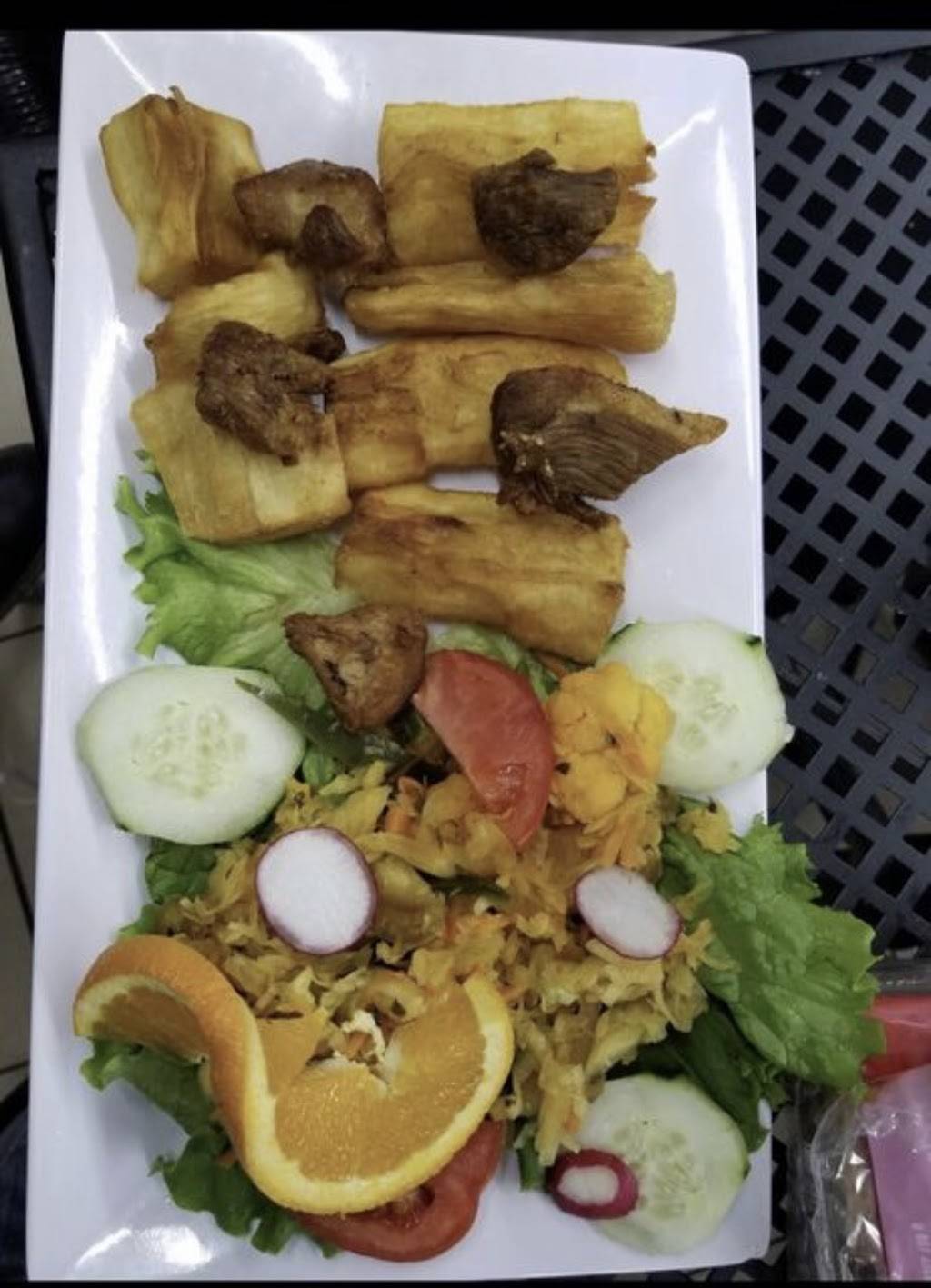 Rio Pupuseria | restaurant | 3848 E Chapman Ave suit C, Orange, CA 92869, USA | 7145160966 OR +1 714-516-0966