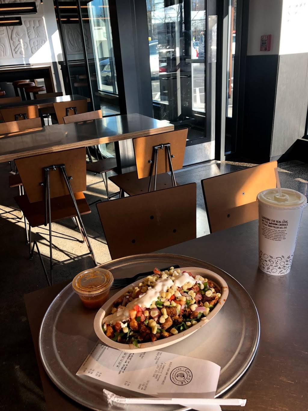 Chipotle Mexican Grill | restaurant | 2 Commercial Pkwy, Branford, CT 06405, USA | 2033151506 OR +1 203-315-1506