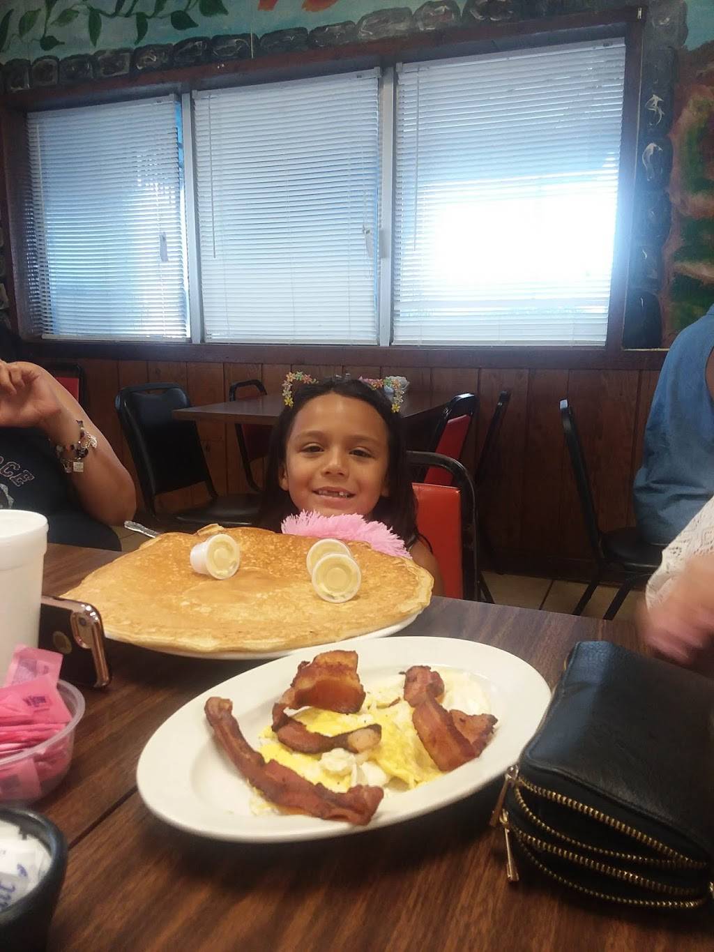 El Palenque Restaurant | restaurant | 3429 Leapord Street, Corpus Christi, TX 78408, USA | 3618879105 OR +1 361-887-9105