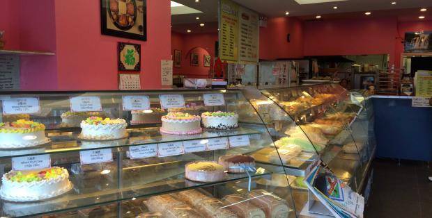Tung Hing Bakery & Restaurant Ltd | restaurant | 888 Dundas St E, Mississauga, ON L4Y 4H5, Canada | 9052701288 OR +1 905-270-1288