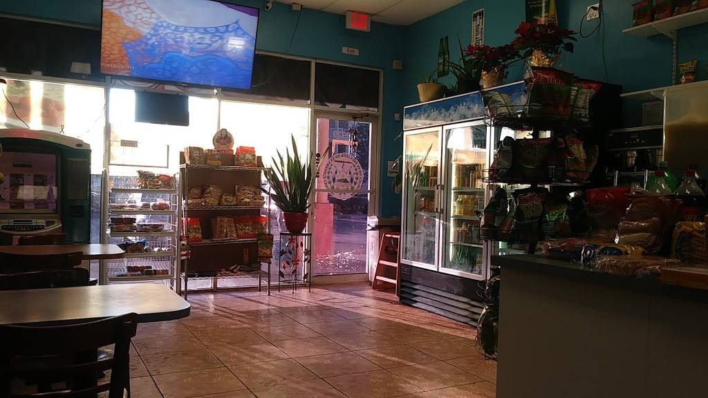 Deli Pupuseria Salvadoreña | restaurant | 10929 SW 186th St, Miami, FL 33157, USA | 3052552977 OR +1 305-255-2977