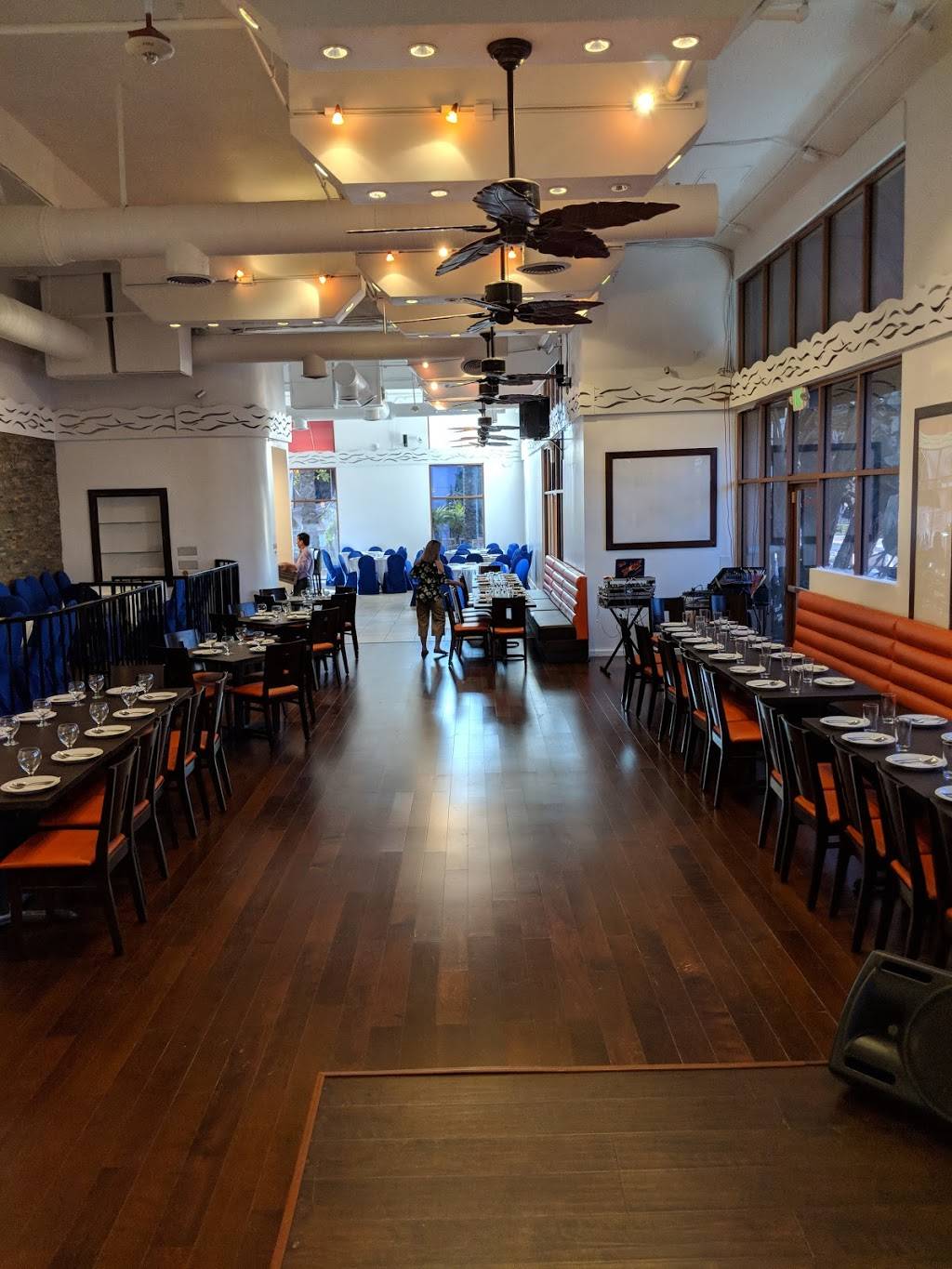 The Noypitz Bar and Grill | restaurant | 3077, 1230 Lakes Dr ste 102, West Covina, CA 91790, USA | 6266991999 OR +1 626-699-1999