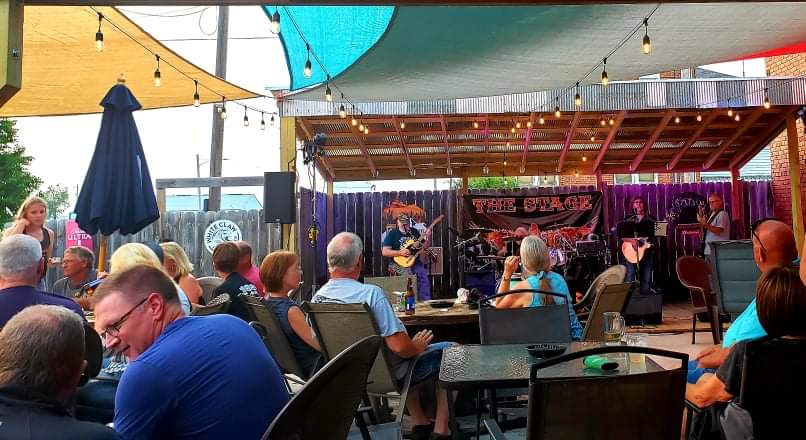 Garrisons Tavern and Grill | restaurant | 501 Iowa Ave, Essex, IA 51638, USA | 7125249385 OR +1 712-524-9385