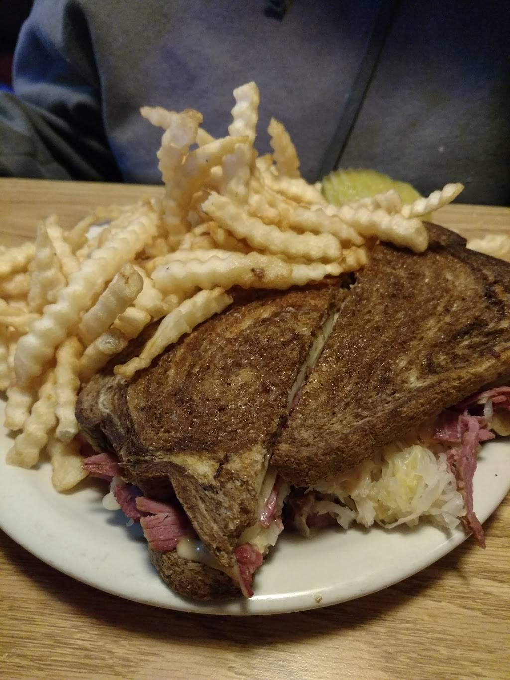 Dannys Bar & Grill | restaurant | 2007 N 72nd St, Omaha, NE 68134, USA | 4025545821 OR +1 402-554-5821