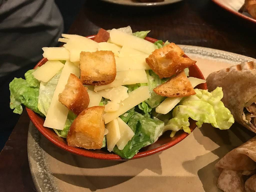 Nandos Danforth | meal takeaway | 671 Danforth Ave Unit A, Toronto, ON M4J 1L3, Canada | 4164615551 OR +1 416-461-5551