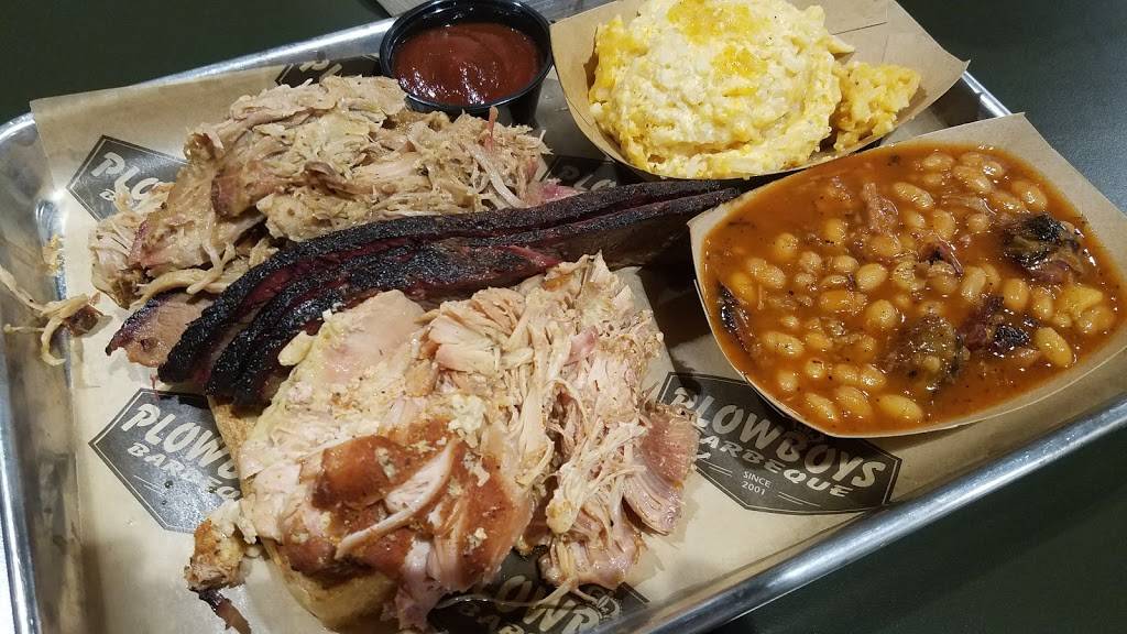 Plowboys Barbeque | restaurant | 6737 W 75th St, Overland Park, KS 66204, USA | 9139147569 OR +1 913-914-7569