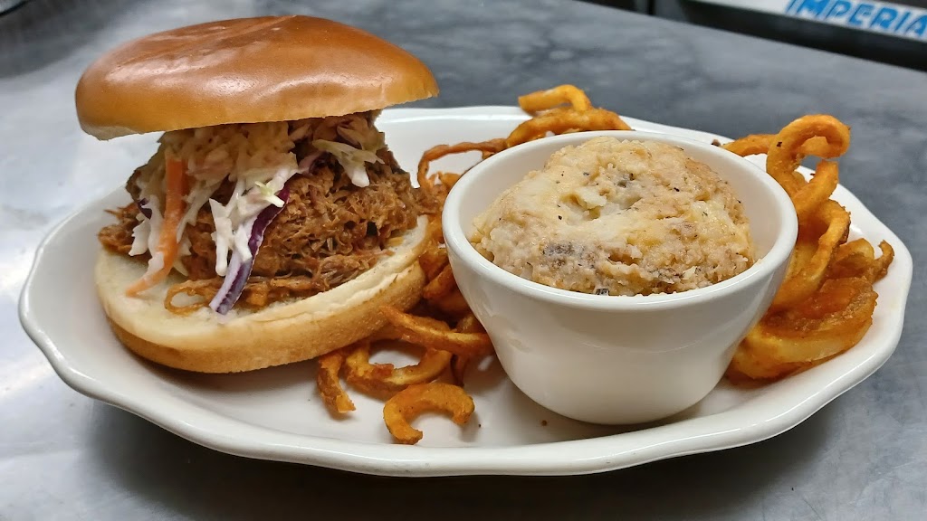 Angry Charlies Smokehouse & BBQ | restaurant | 341 Ellicott St, Batavia, NY 14020, USA | 5856644687 OR +1 585-664-4687