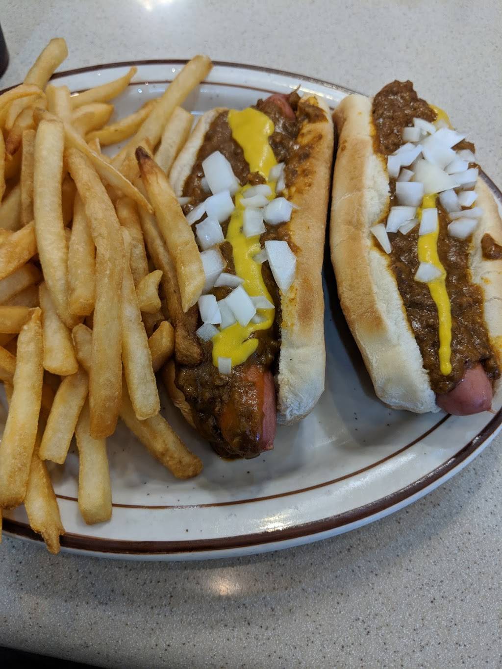Leos Coney Island | restaurant | 3644 Carpenter Rd, Ypsilanti, MI 48197, USA | 7349712388 OR +1 734-971-2388