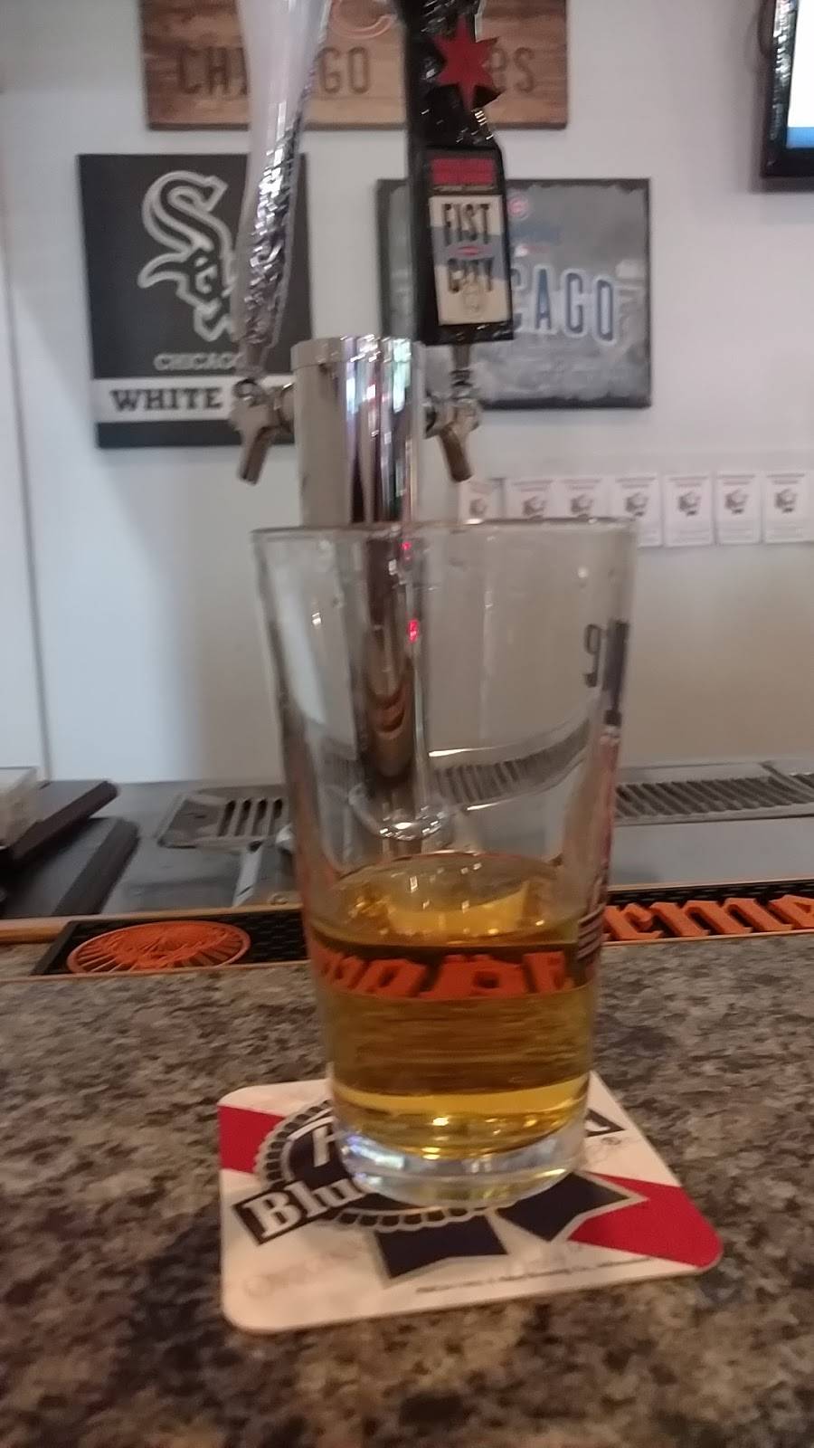 Chrissys Gaming Bar & Grill | restaurant | 552 N Gary Ave, Carol Stream, IL 60188, USA | 6307657131 OR +1 630-765-7131