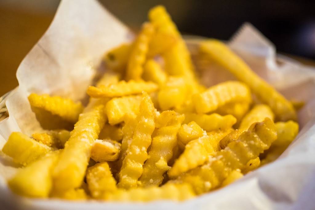 The Dugout Bar | restaurant | 950 W Addison St, Chicago, IL 60613, USA | 7736616043 OR +1 773-661-6043