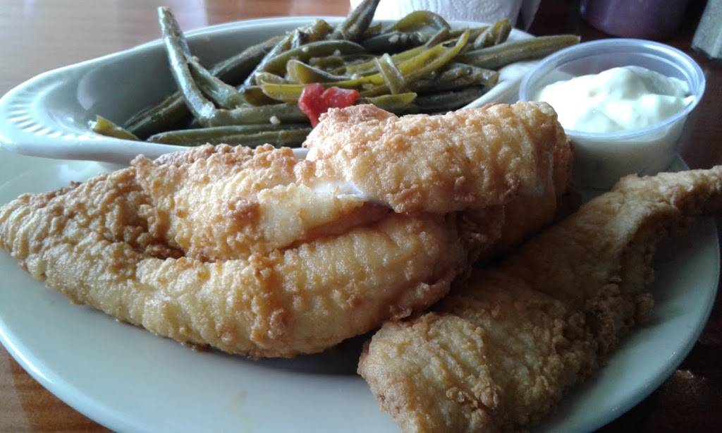 Gilligans Seafood Restaurant-Johns Island | restaurant | 160 Main Rd, Johns Island, SC 29455, USA | 8437662244 OR +1 843-766-2244