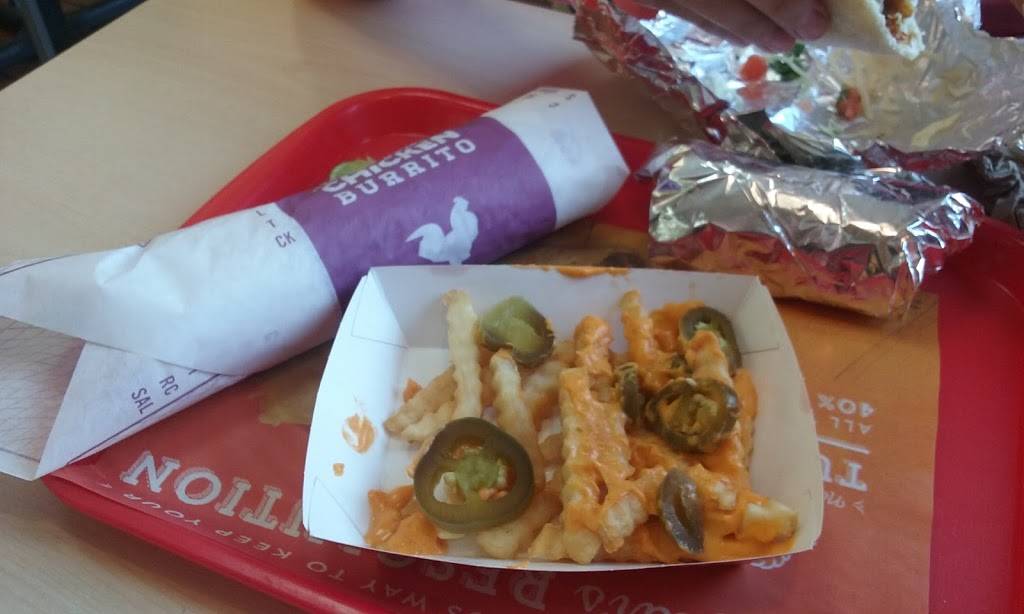 Del Taco | meal takeaway | 12253 Hesperia Rd, Victorville, CA 92395, USA | 7609510635 OR +1 760-951-0635