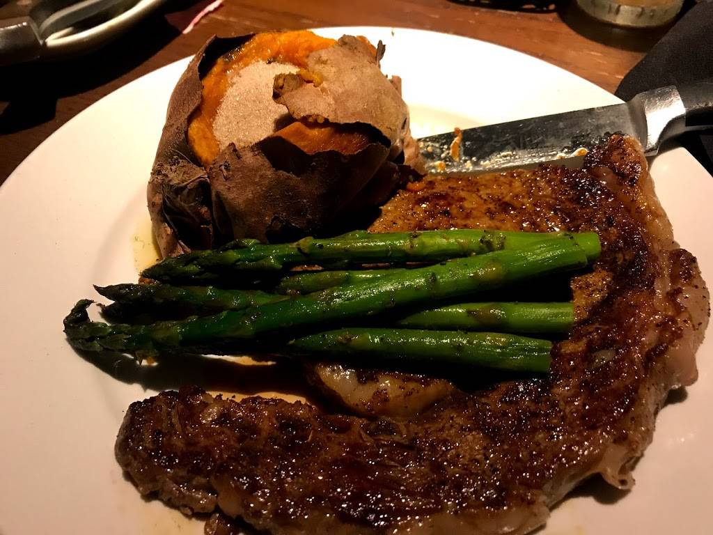 LongHorn Steakhouse | meal takeaway | 108 Marketplace Dr, Hampton, VA 23666, USA | 7578961100 OR +1 757-896-1100