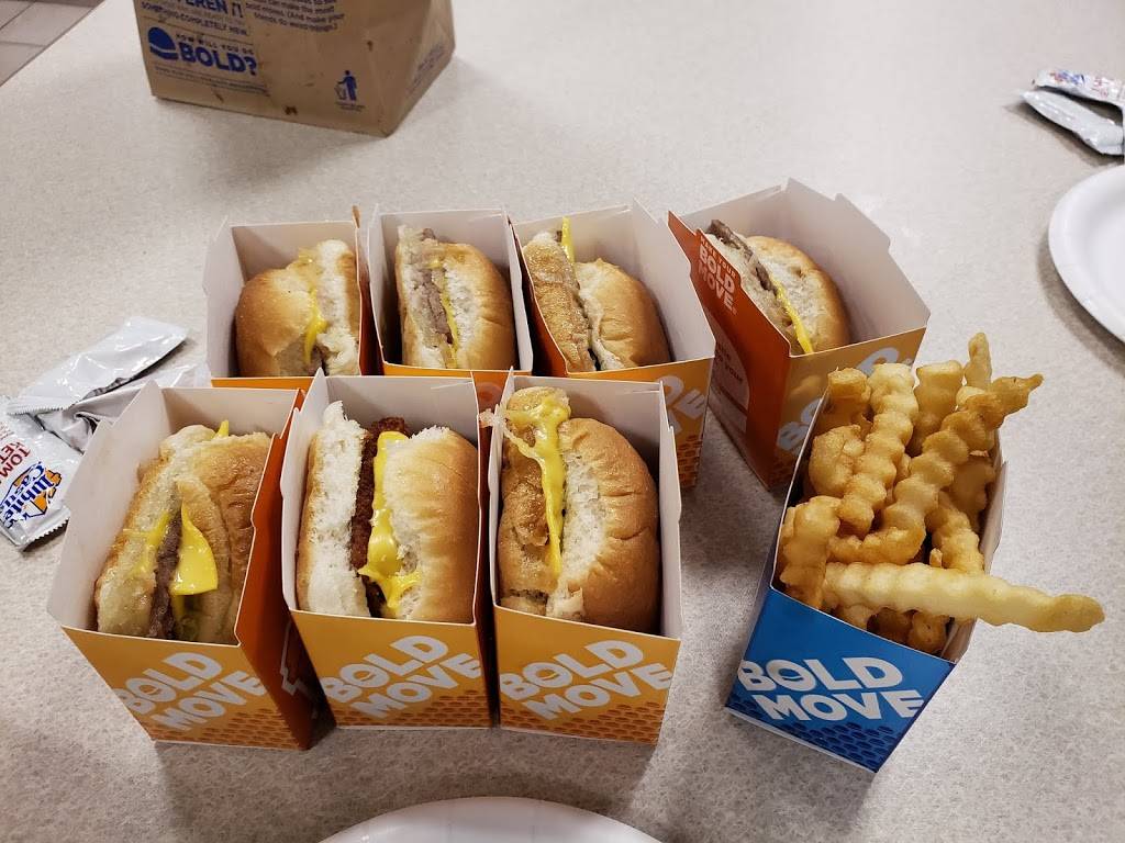 White Castle | restaurant | 3 Eastport Plaza Dr, Collinsville, IL 62234, USA | 6183464328 OR +1 618-346-4328