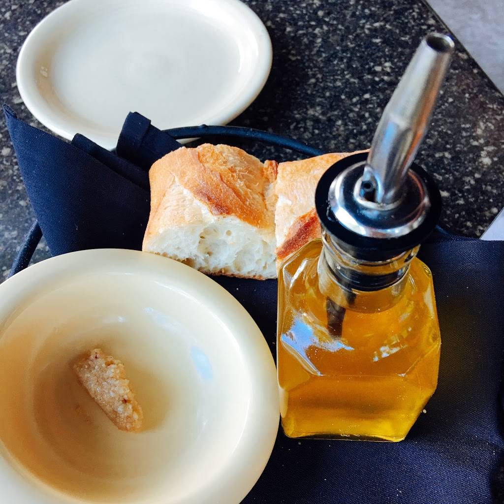 Pannullos Italian Restaurant | restaurant | 216 S Park Ave, Winter Park, FL 32789, USA | 4076297270 OR +1 407-629-7270