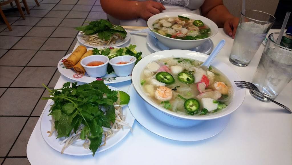 PHO VN | restaurant | 1930 W Thunderbird Rd, Phoenix, AZ 85023, USA | 6233744824 OR +1 623-374-4824