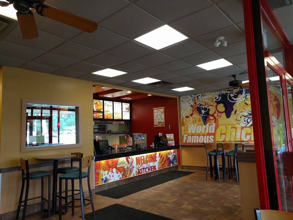 Popeyes | restaurant | 6125 Yonge St, North York, ON M2M 3W8, Canada | 4162215484 OR +1 416-221-5484