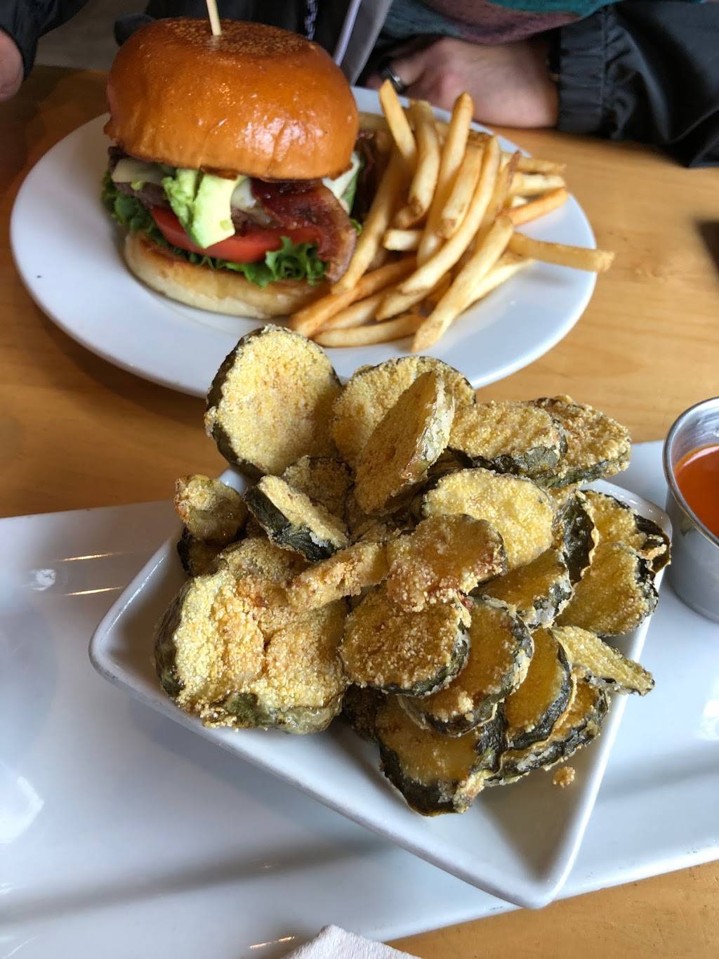 Rincon Brewery | restaurant | 5065 Carpinteria Ave, Carpinteria, CA 93013, USA | 8056846044 OR +1 805-684-6044