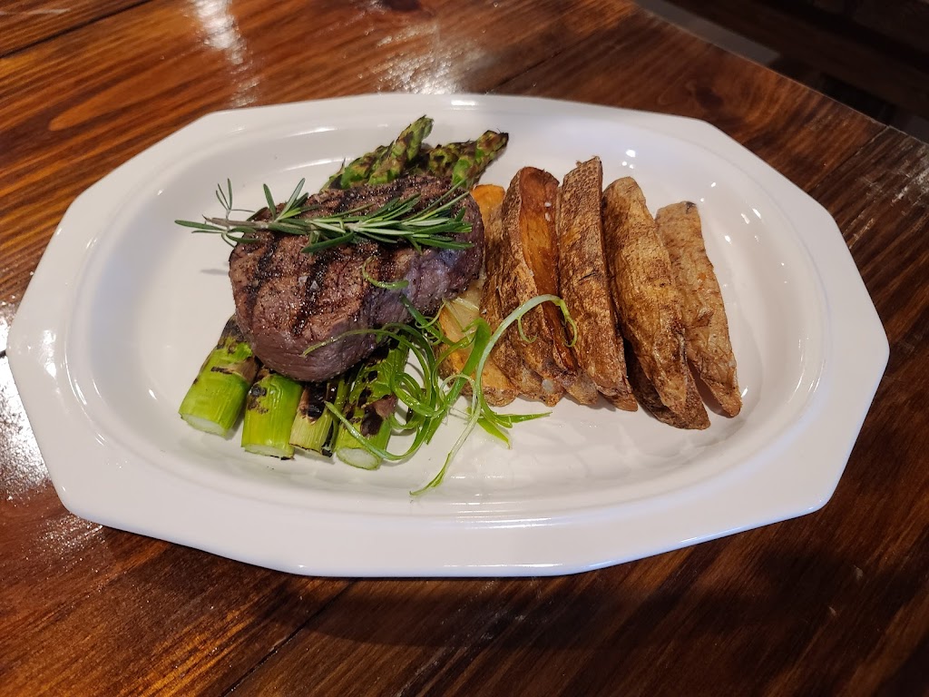 Oxford Oaks Distillery | restaurant | 127 College St, Oxford, NC 27565, USA | 9196791002 OR +1 919-679-1002