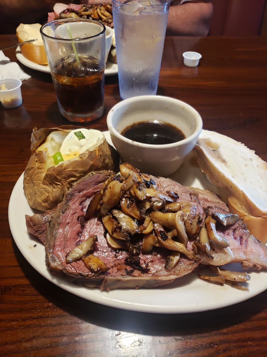 Hartford Steak Co. | Tavern | restaurant | 709 N Mundt Ave, Hartford, SD 57033, USA | 6055286185 OR +1 605-528-6185
