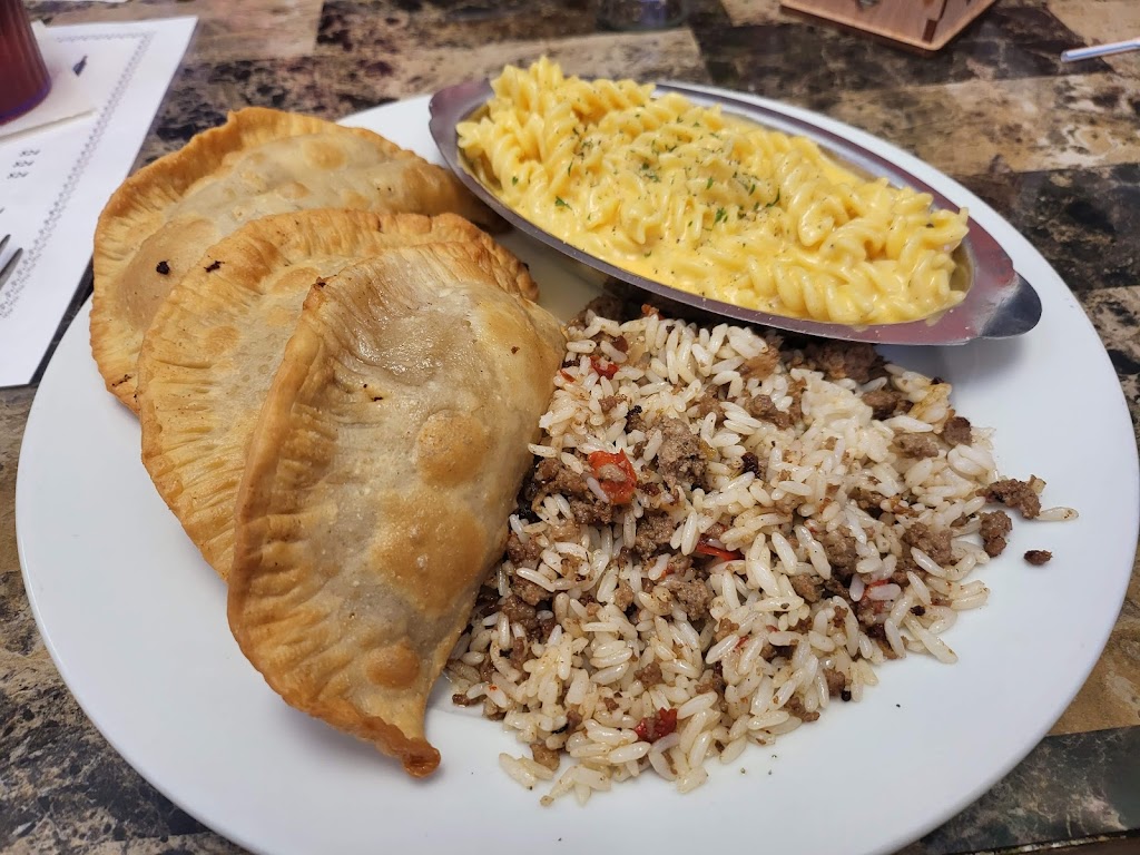 Lizettes Cajun bistro | restaurant | 2447 N Wickham Rd #146, Melbourne, FL 32935, United States | 3216225281 OR +1 321-622-5281