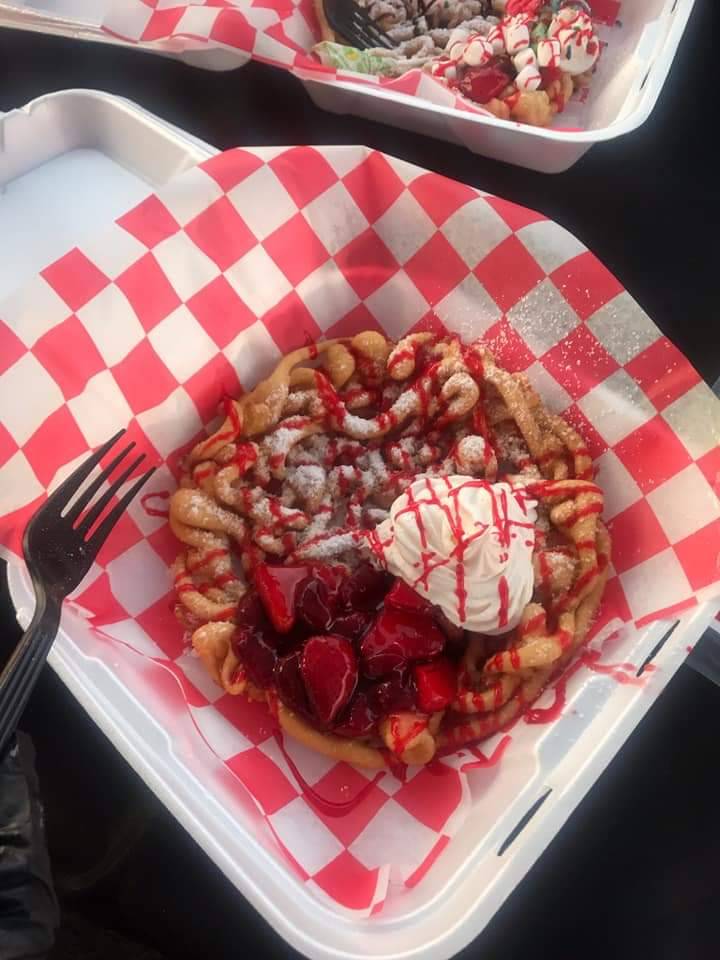 Nadines Funnel Cakes | restaurant | 4331 The Plaza, Charlotte, NC 28205, USA | 7042587248 OR +1 704-258-7248