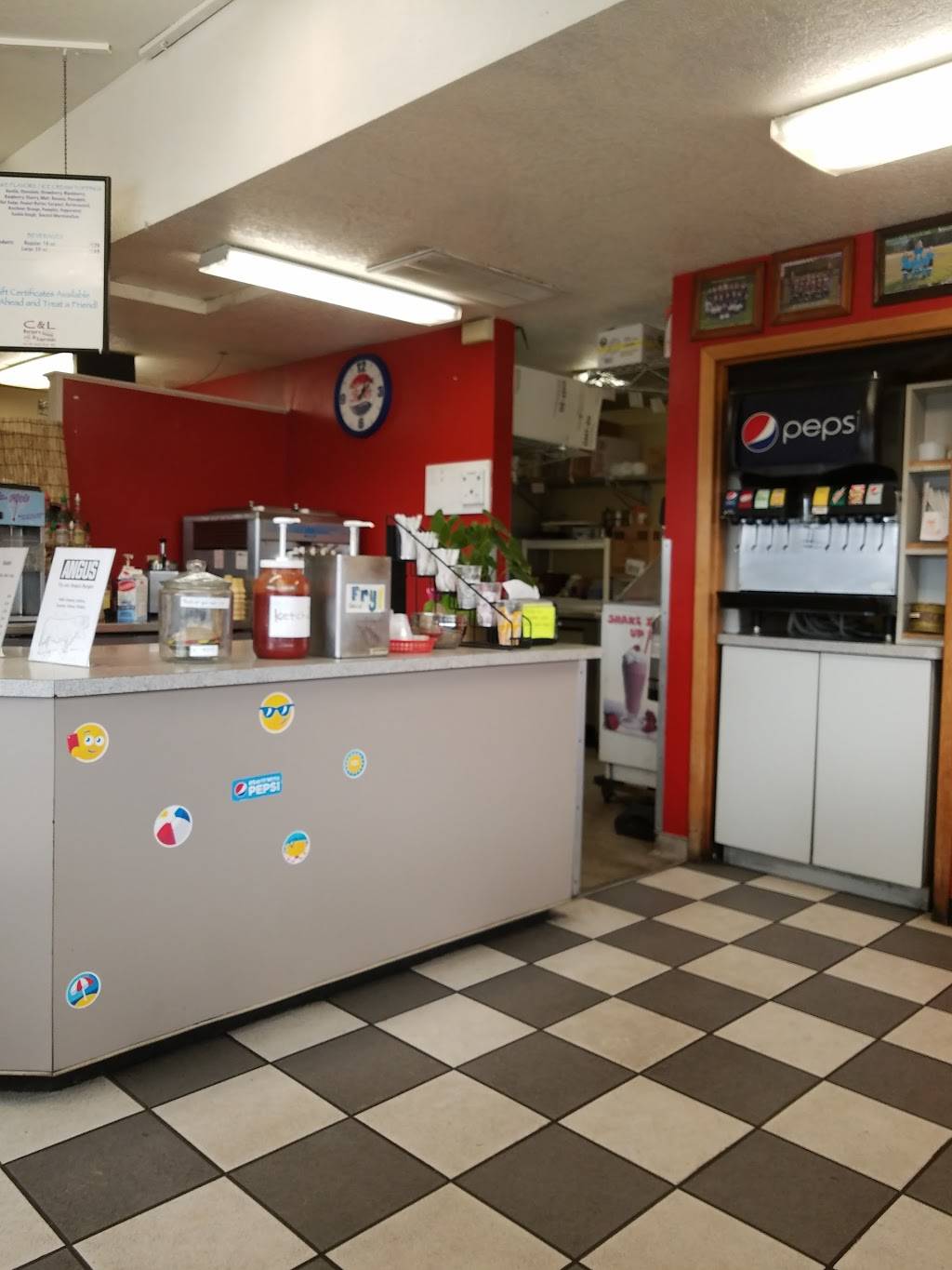 C & L Burger Bar | restaurant | 1161 Mt St Helens Way NE, Castle Rock, WA 98611, USA | 3602744110 OR +1 360-274-4110