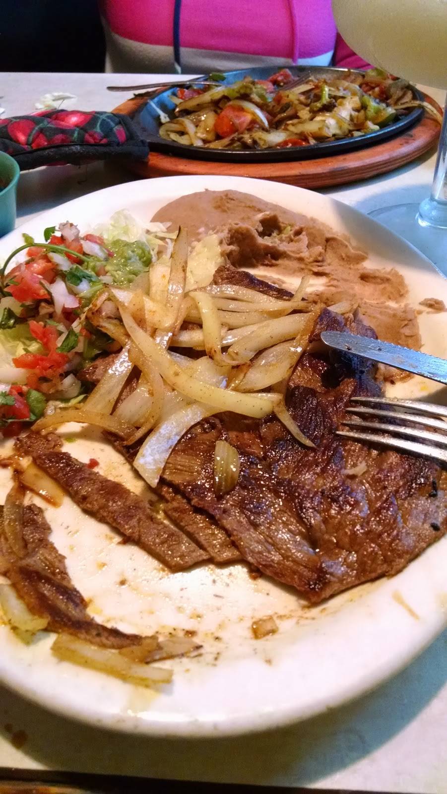 Los Agaves | restaurant | 508 3rd Ave, South Charleston, WV 25303, USA | 3047201567 OR +1 304-720-1567